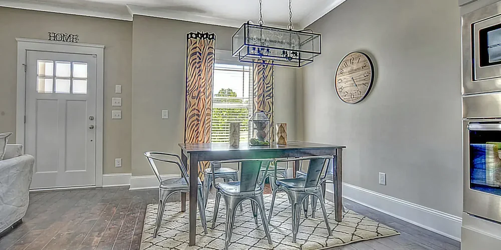 dining_46744230201_o