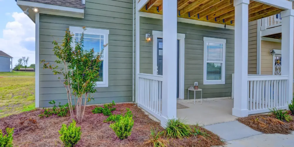 pearmain-front-porch_46019540544_o