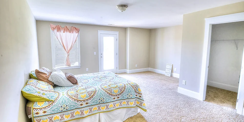 up-guest_32868950838_o